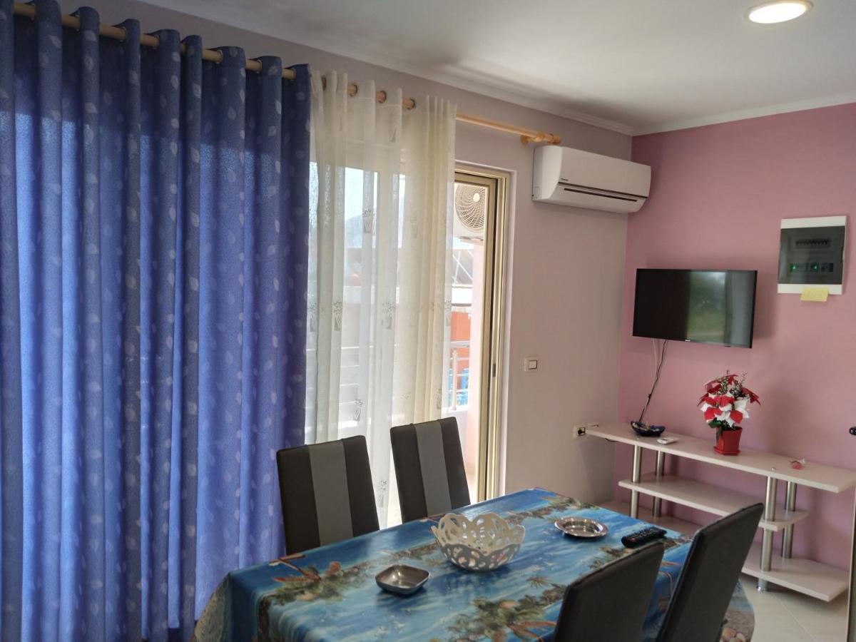 Eleana'S Apartament Sarandë Exterior foto