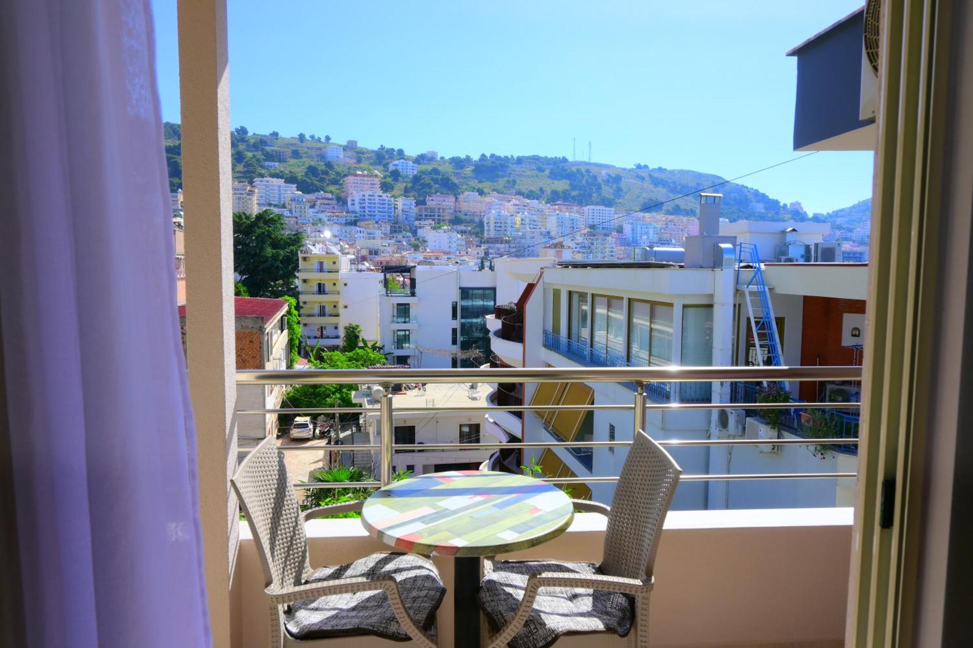 Eleana'S Apartament Sarandë Habitación foto