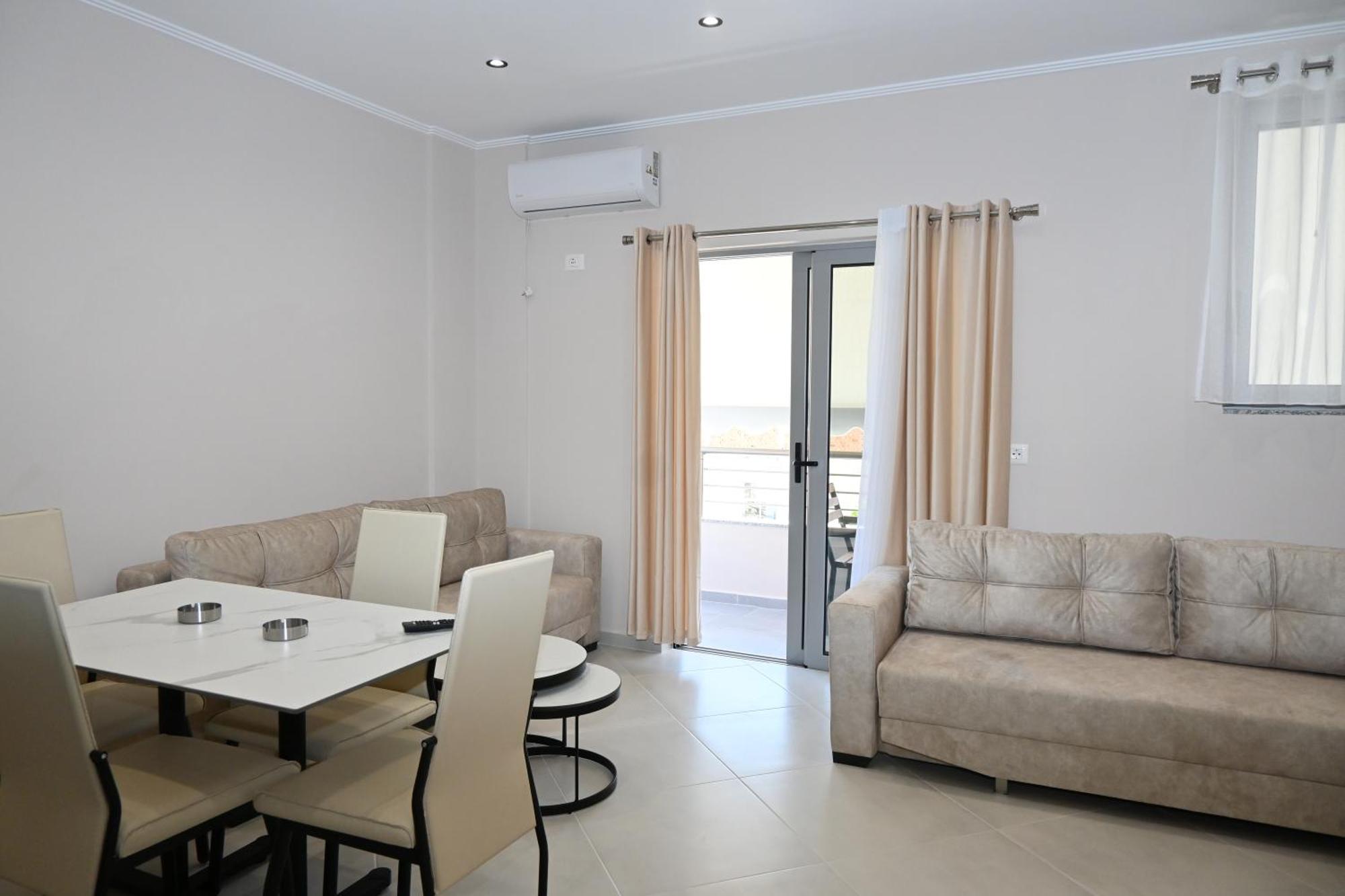 Eleana'S Apartament Sarandë Habitación foto