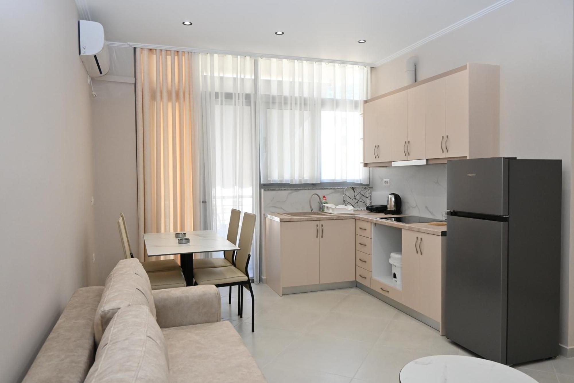 Eleana'S Apartament Sarandë Habitación foto