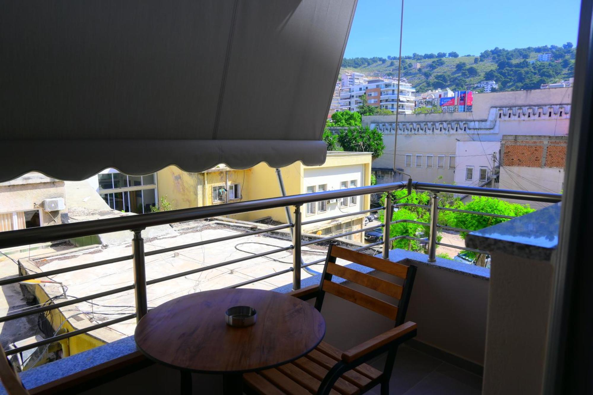 Eleana'S Apartament Sarandë Habitación foto